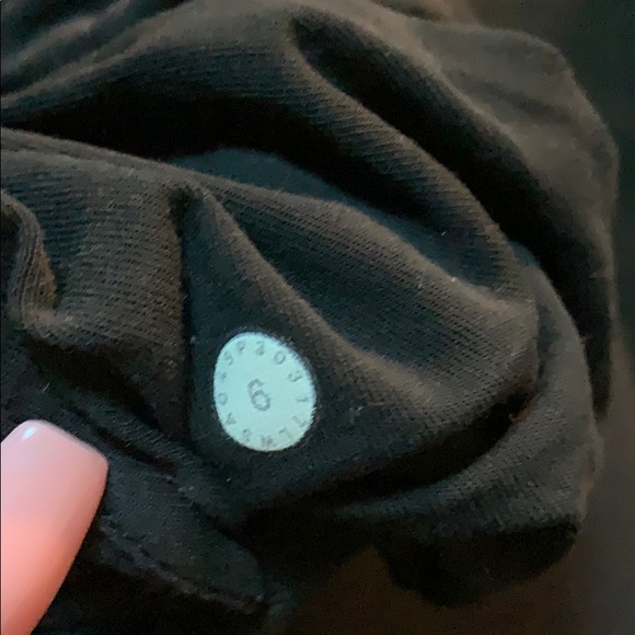 Lululemon joggers - Picture 3 of 4